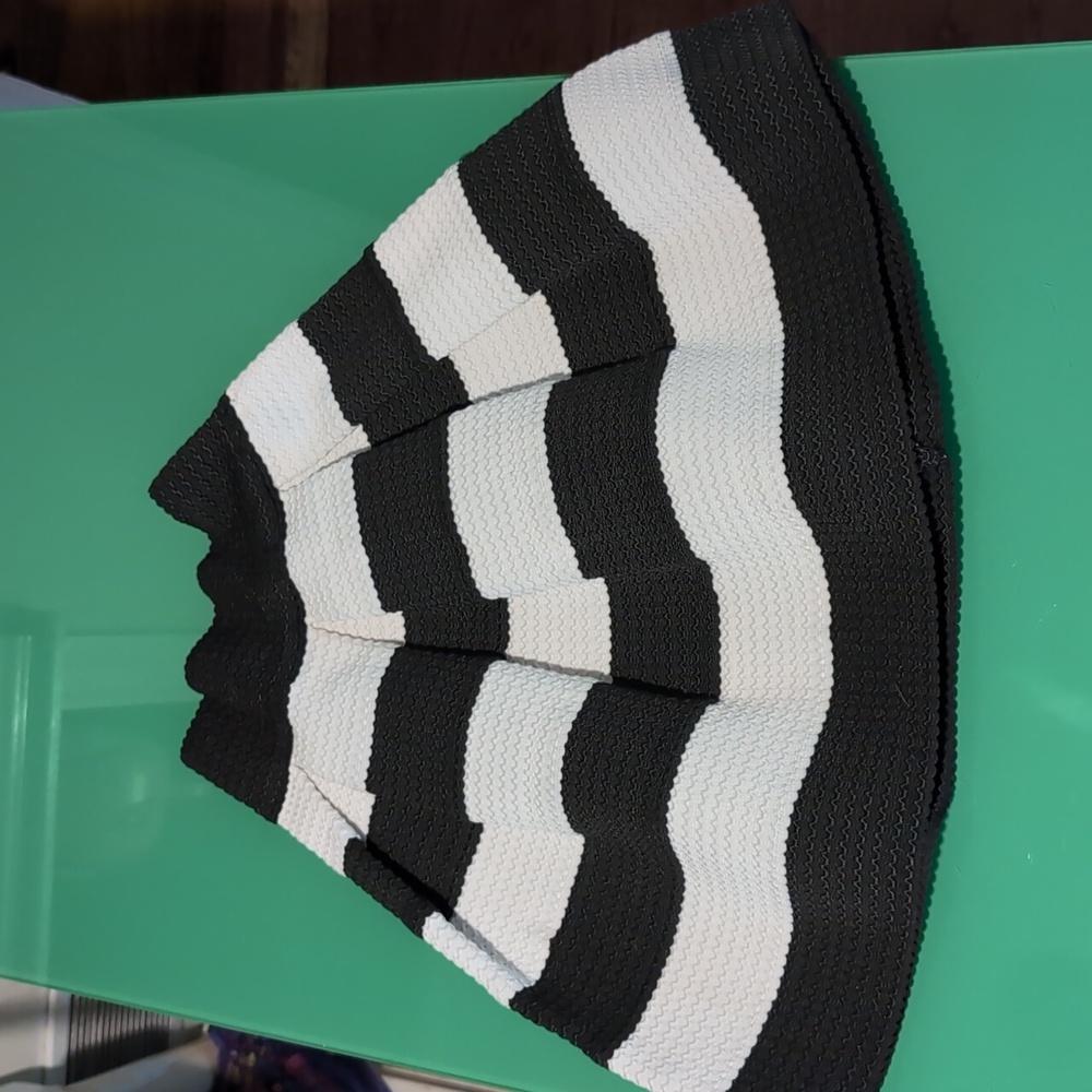 black/white skirt